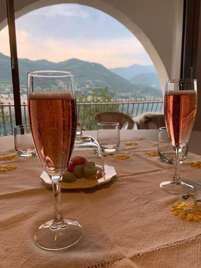 Appartamento Magnolie Garda San Felice del Benaco Italia