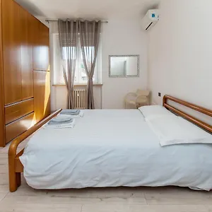 Appartamento Bicocca Modern Flat, Milano