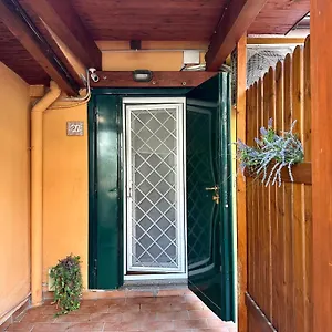 https://eleonora-house.it-romehotels.com