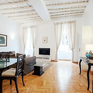 https://sandrea.it-romehotels.com